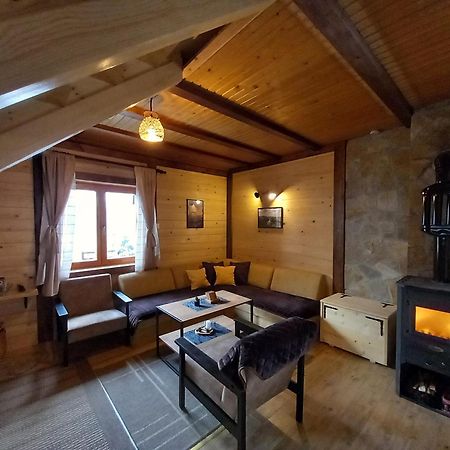 Вилла Brvnare Na Brdu Sljivovica  Экстерьер фото