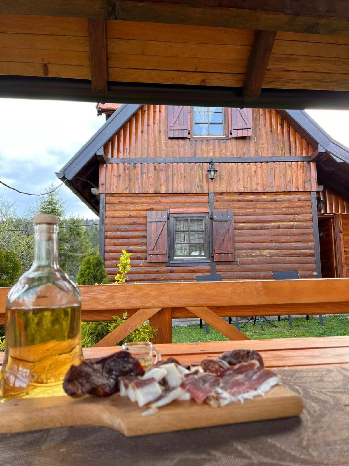 Вилла Brvnare Na Brdu Sljivovica  Экстерьер фото